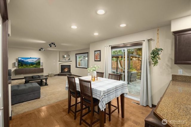 424 Barry Loop, Mount Vernon, WA 98274