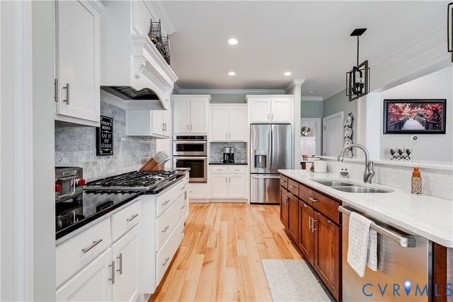 12706 Dell Hill Ct, Chester, VA 23831
