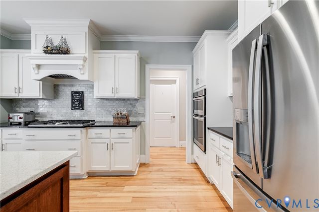 12706 Dell Hill Ct, Chester, VA 23831