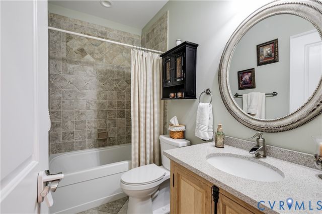 12706 Dell Hill Ct, Chester, VA 23831