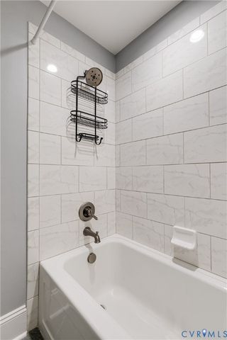 12706 Dell Hill Ct, Chester, VA 23831