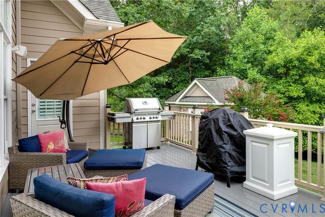 12706 Dell Hill Ct, Chester, VA 23831