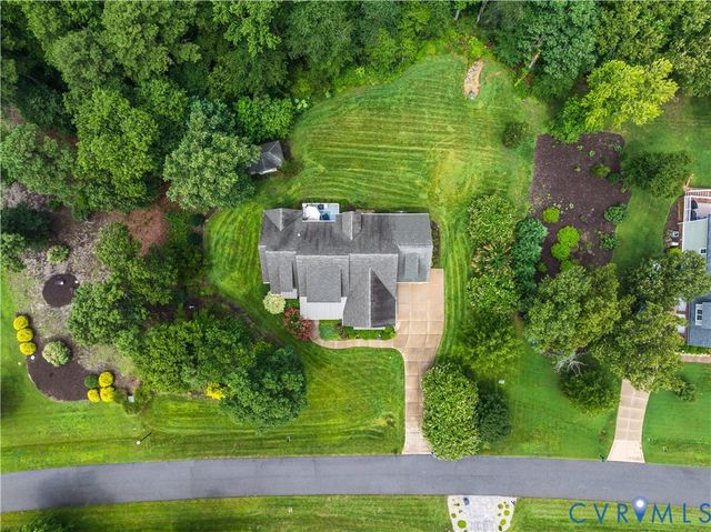 12706 Dell Hill Ct, Chester, VA 23831