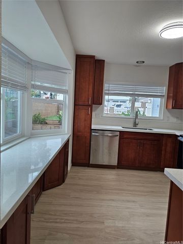 92-111 Oloa Place, Kapolei, HI 96707