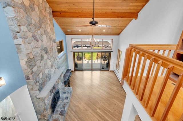 79 Castle Rock Rd, Jefferson Twp., NJ 07849