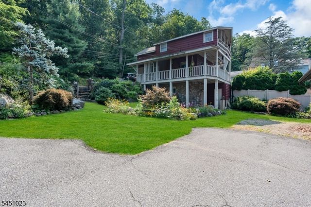 79 Castle Rock Rd, Jefferson Twp., NJ 07849