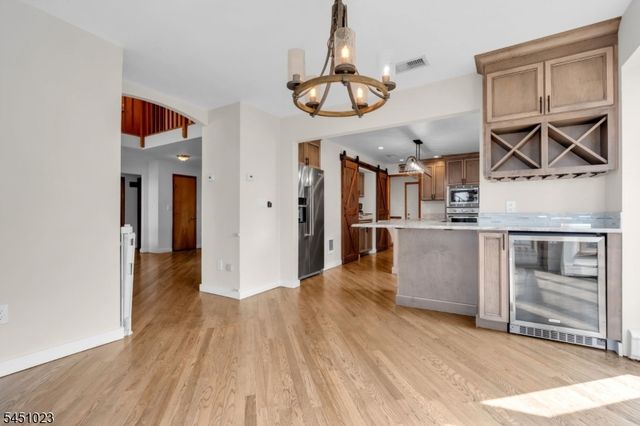 79 Castle Rock Rd, Jefferson Twp., NJ 07849
