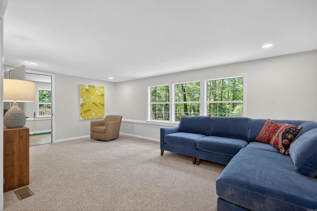 8 Cambre Circle, Hot Springs Village, AR 71909