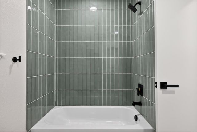 8 Cambre Circle, Hot Springs Village, AR 71909
