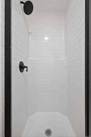 8 Cambre Circle, Hot Springs Village, AR 71909
