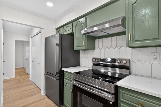 8 Cambre Circle, Hot Springs Village, AR 71909