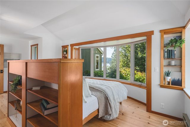 6067 S Campbell Lake Road, Anacortes, WA 98221