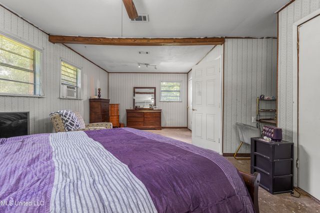 9120 Tammy Lane, Moss Point, MS 39562