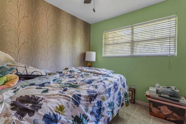 9120 Tammy Lane, Moss Point, MS 39562