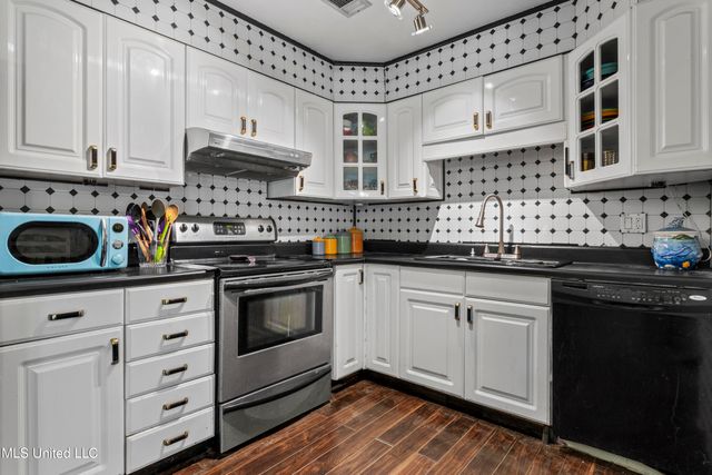 9120 Tammy Lane, Moss Point, MS 39562