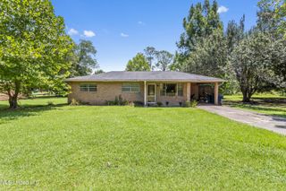 9120 Tammy Lane, Moss Point, MS 39562
