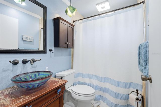 1833 OAK VIEW DRIVE, Sarasota, FL 34232
