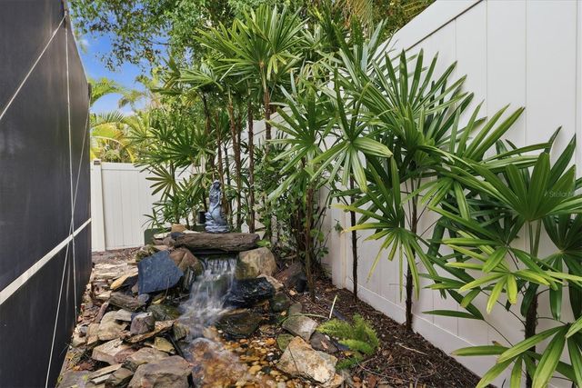 1833 OAK VIEW DRIVE, Sarasota, FL 34232
