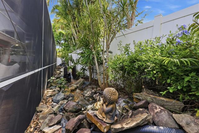 1833 OAK VIEW DRIVE, Sarasota, FL 34232