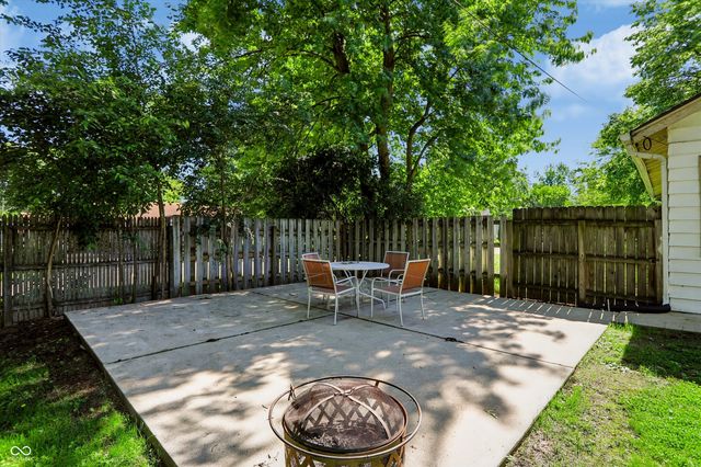 2001 N Irwin Street, Indianapolis, IN 46219