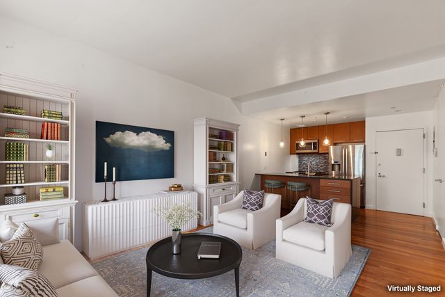 330 E 109th St Apt 5B, New York City, NY 10029
