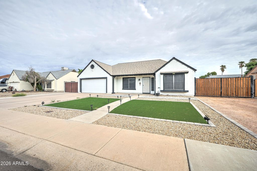 6926 W SUNNYSIDE Drive, Peoria, AZ 85345 — photo 2
