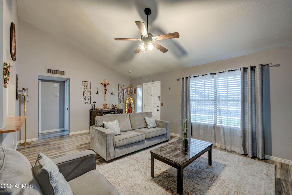 6926 W SUNNYSIDE Drive, Peoria, AZ 85345 — photo 5