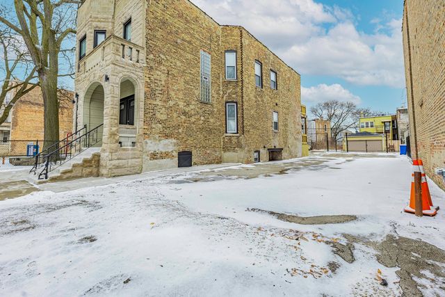 1539 S Christiana Avenue, Chicago, IL 60623