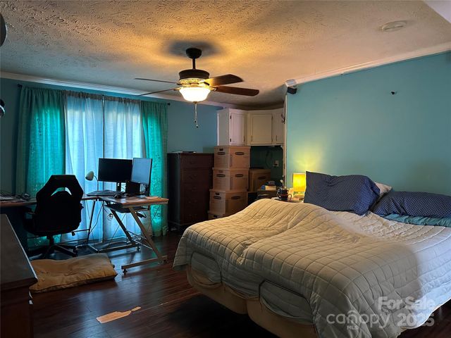 7447 US 64 Highway 2, Morganton, NC 28655