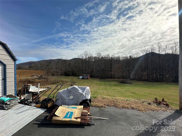 7447 US 64 Highway 2, Morganton, NC 28655