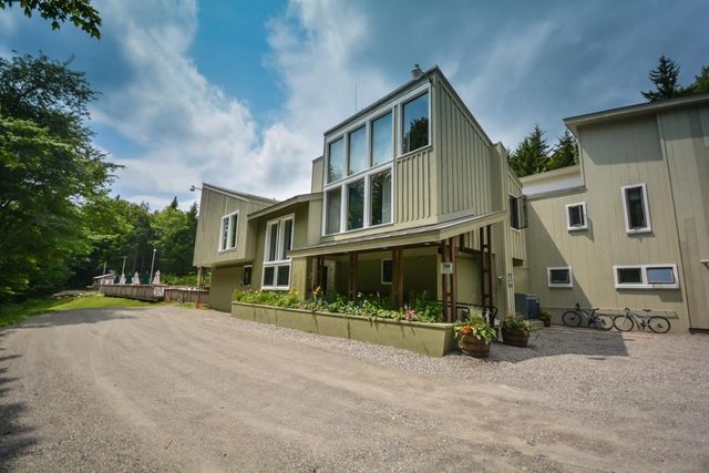 28 Lightning Ledge Way, Wilmington, VT 05363