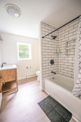 28 Lightning Ledge Way, Wilmington, VT 05363