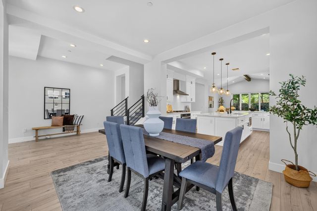3705 Mackenzie Ln, Carmichael, CA 95608