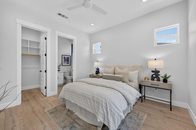 3705 Mackenzie Ln, Carmichael, CA 95608