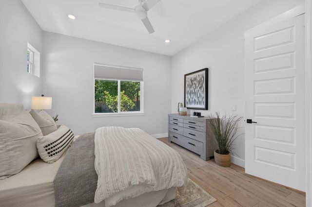 3705 Mackenzie Ln, Carmichael, CA 95608