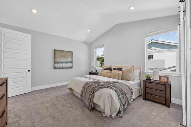 3705 Mackenzie Ln, Carmichael, CA 95608