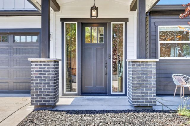 3705 Mackenzie Ln, Carmichael, CA 95608