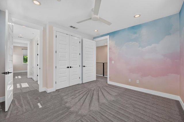 3705 Mackenzie Ln, Carmichael, CA 95608