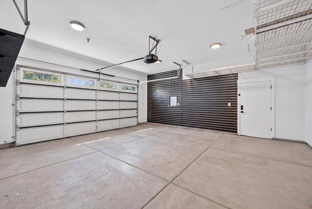 3705 Mackenzie Ln, Carmichael, CA 95608