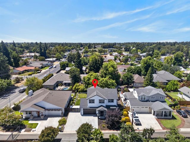 3705 Mackenzie Ln, Carmichael, CA 95608