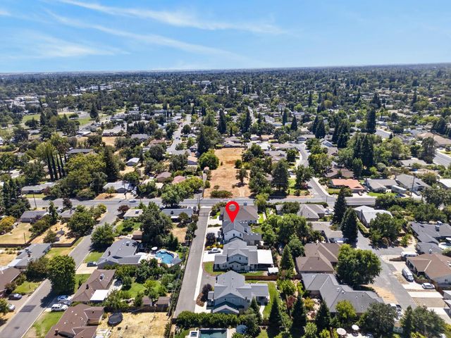 3705 Mackenzie Ln, Carmichael, CA 95608