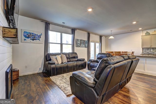 3670 Lilly Brook Drive, Loganville, GA 30052