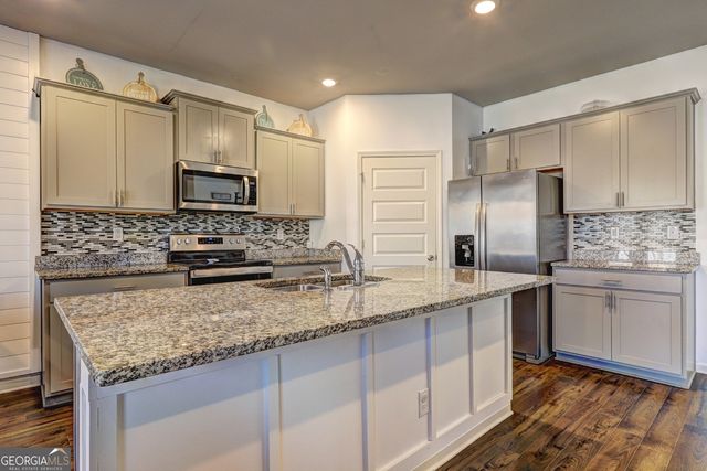 3670 Lilly Brook Drive, Loganville, GA 30052