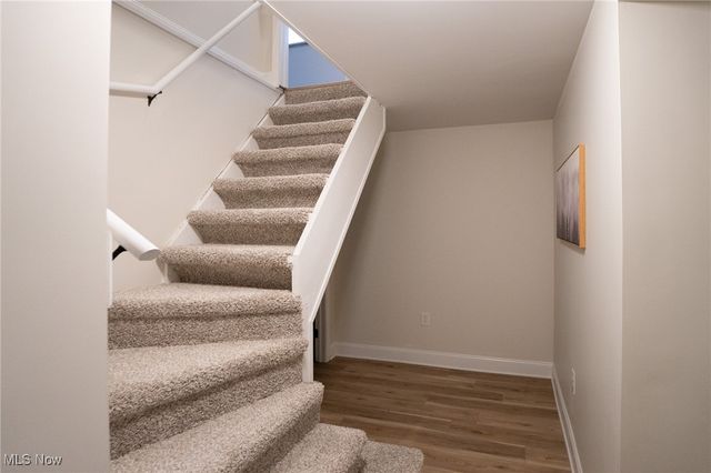 236 Adams Avenue, Cuyahoga Falls, OH 44221