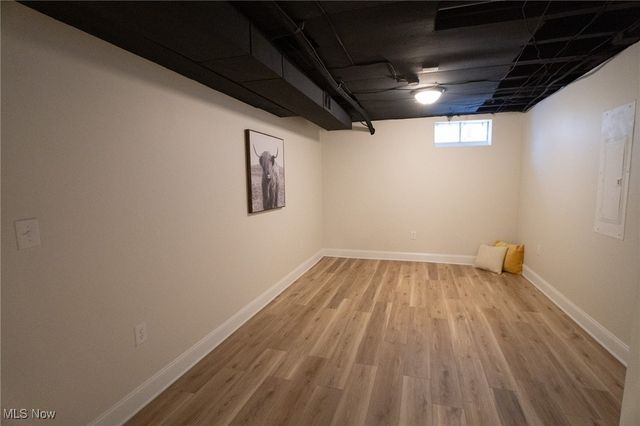 236 Adams Avenue, Cuyahoga Falls, OH 44221