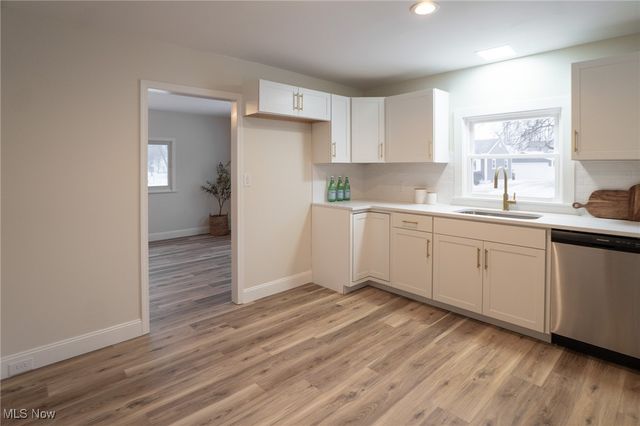 236 Adams Avenue, Cuyahoga Falls, OH 44221