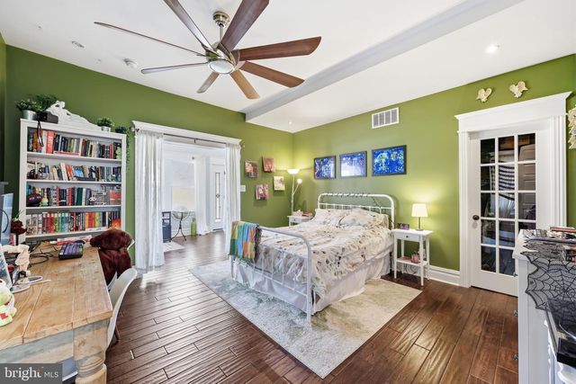 237 BROADWAY, Laurel Springs, NJ 08021