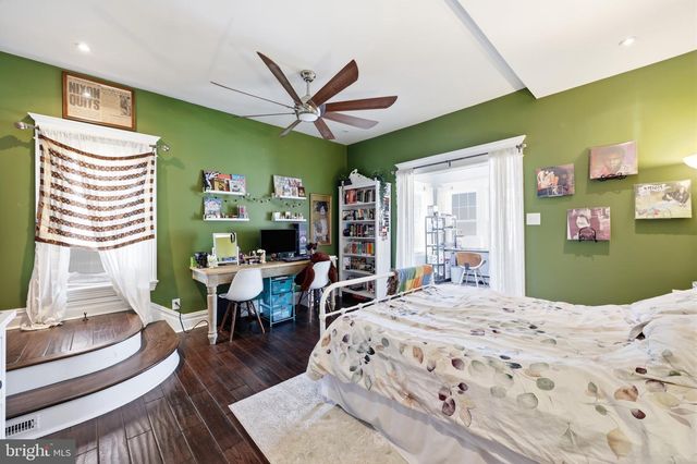 237 BROADWAY, Laurel Springs, NJ 08021