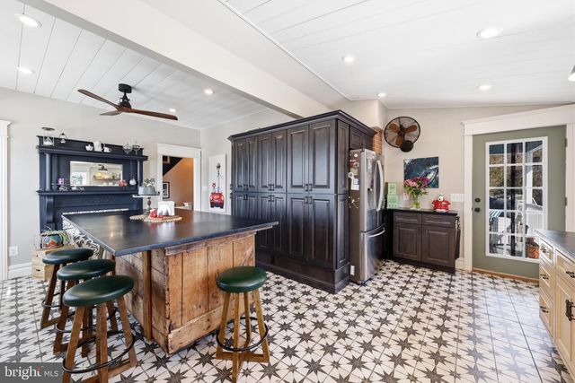 237 BROADWAY, Laurel Springs, NJ 08021