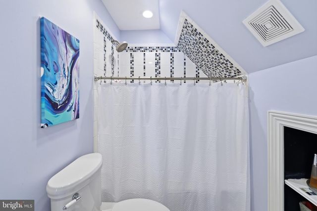 237 BROADWAY, Laurel Springs, NJ 08021